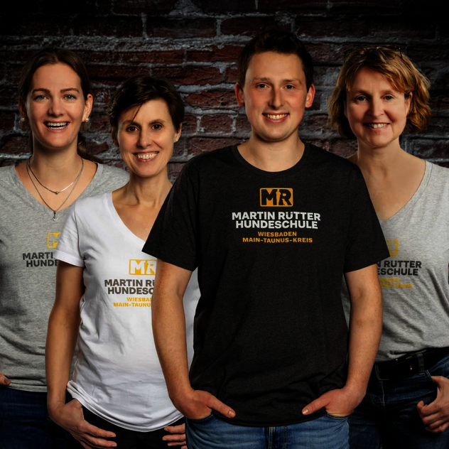 Martin Rütter Hundetrainer:innen Marcel Wunderlich, Michaela Böhm-Gillenkirch und Claudia Fink mit Nina Rehbock